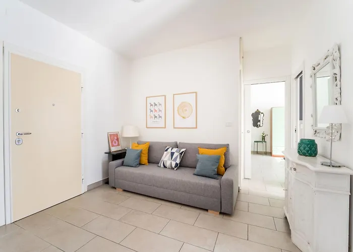 Maison Lumiere, Design 5 Min From Tiburtina Station *